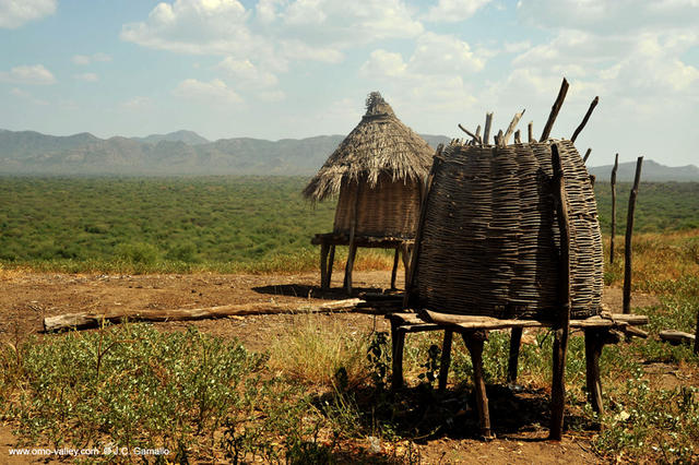 29-karo-village-omo-river-ethiopia